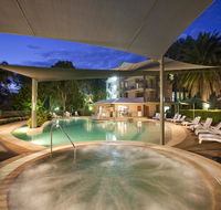 Ramada Resort by Wyndham Flynns Beach - Accommodation Main Beach