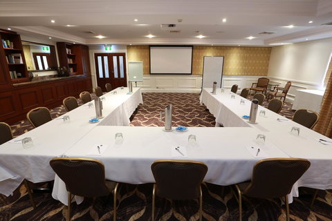 Peppers The Hills Lodge - Accommodation Main Beach 22