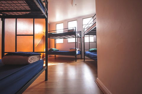 Mad Monkey Kings Cross - Accommodation Main Beach 15