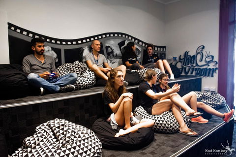 Mad Monkey Kings Cross - Accommodation Main Beach 10