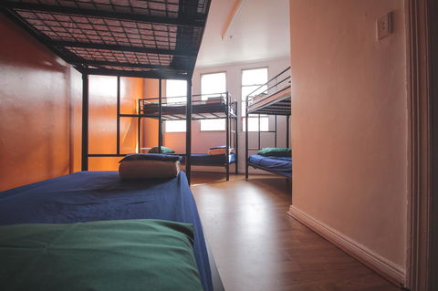 Mad Monkey Kings Cross - Accommodation Main Beach 28