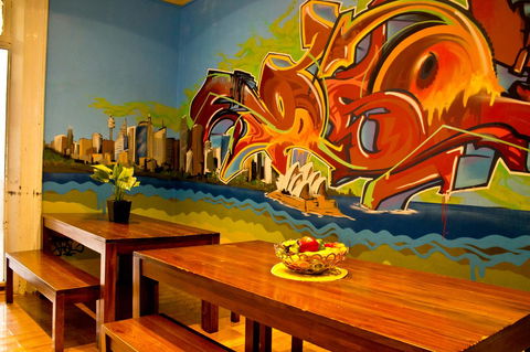 Mad Monkey Kings Cross - Accommodation Main Beach 0