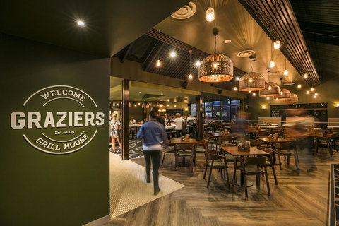 Nightcap At Caringbah Hotel - Accommodation Main Beach 17