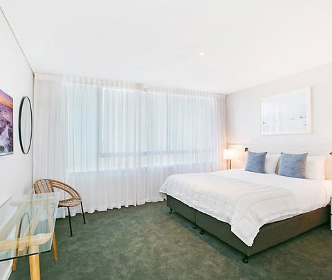 Oaks Nelson Bay Lure Suites - Accommodation Main Beach 2