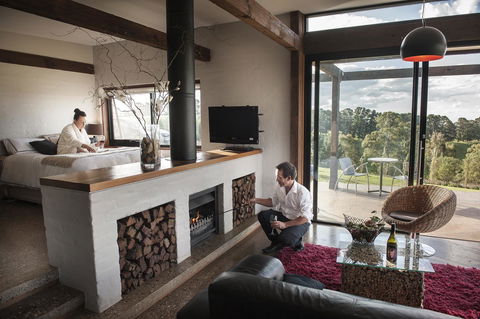 Borrodell Vineyard - Accommodation Main Beach 5