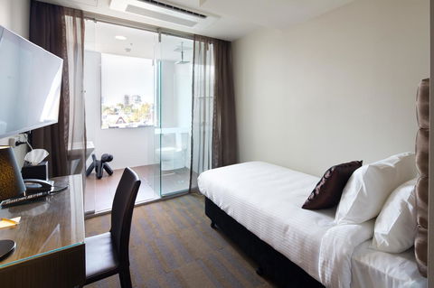 57Hotel - Accommodation Main Beach 13