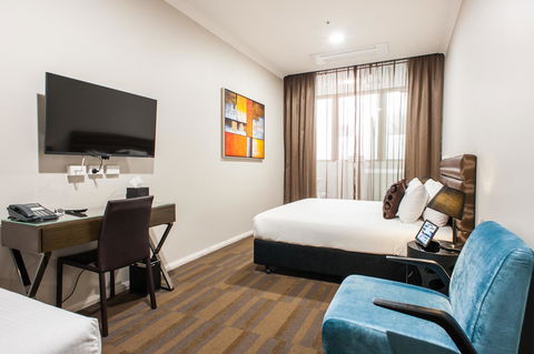 57Hotel - Accommodation Main Beach 1