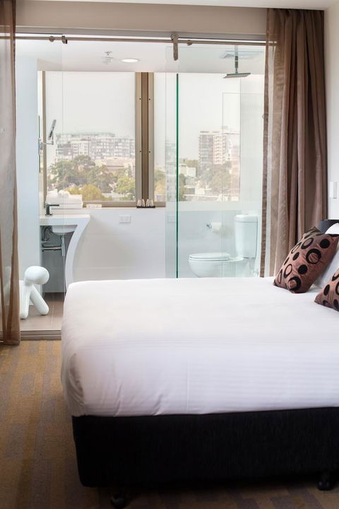 57Hotel - Accommodation Main Beach 39