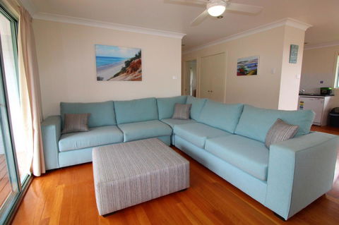 Anglesea, 17 Hodgson Street - Accommodation Main Beach 1