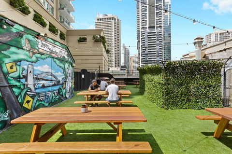 Summer House Sydney City - Formerly Sydney Backpackers - Accommodation Main Beach 9