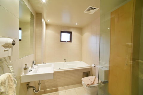 Snowstream 4 - Accommodation Main Beach 6