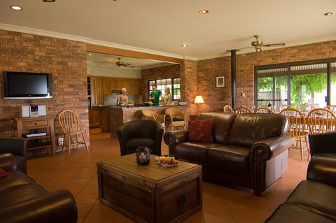 Ironstone Estate Lovedale - Accommodation Main Beach 30