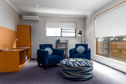 The Edgewater On Greville - Accommodation Main Beach 29