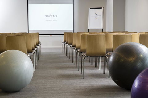 Novotel Newcastle Beach - Accommodation Main Beach 20