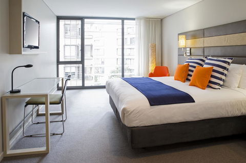 Novotel Newcastle Beach - Accommodation Main Beach 9