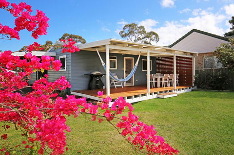 Hayes Beach House I Award Winner I 4 Mins To Beach - Accommodation Main Beach 0