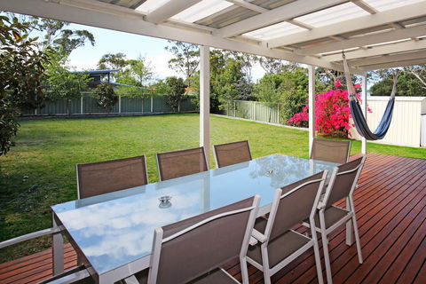 Hayes Beach House I Award Winner I 4 Mins To Beach - Accommodation Main Beach 1