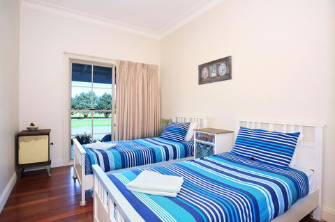 Terara Riverside Retreat - Accommodation Main Beach 9