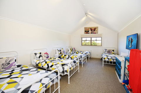 Terara Riverside Retreat - Accommodation Main Beach 12