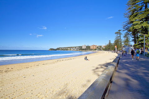 Manly Paradise Motel & Apartments - Accommodation Main Beach 3
