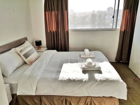 Manly Central Executive - Accommodation Main Beach 11
