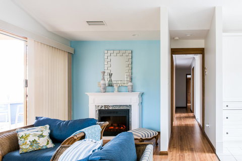 Ambience - Accommodation Main Beach 7