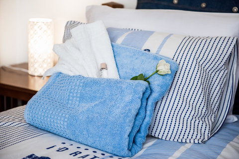 Ambience - Accommodation Main Beach 16