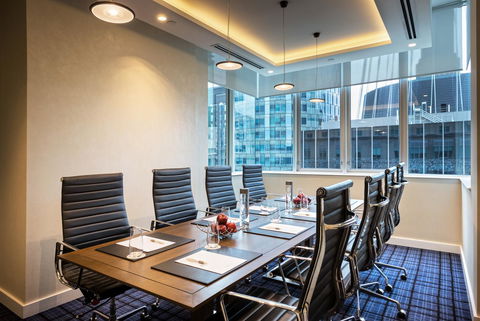 Swissotel Sydney - Accommodation Main Beach 44