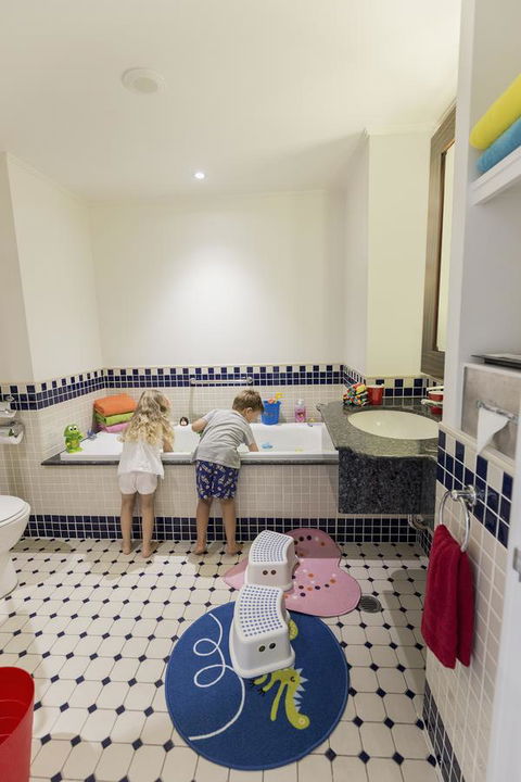 Swissotel Sydney - Accommodation Main Beach 30