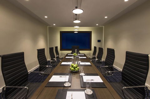 Swissotel Sydney - Accommodation Main Beach 43