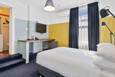 Hotel Harry, Ascend Hotel Collection - Accommodation Main Beach 30