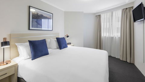 Oaks Sydney Castlereagh Suites - Accommodation Main Beach 2