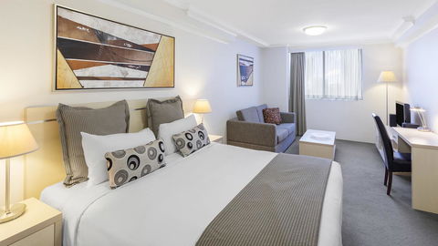 Oaks Sydney Castlereagh Suites - Accommodation Main Beach 6