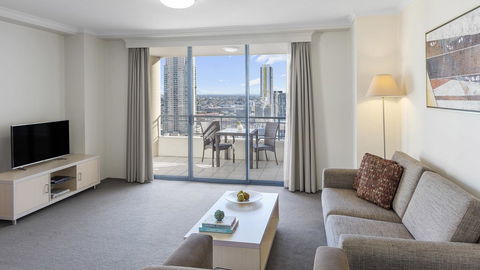 Oaks Sydney Castlereagh Suites - Accommodation Main Beach 11
