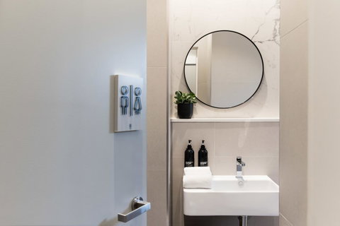 The Baxley Bondi - Accommodation Main Beach 38