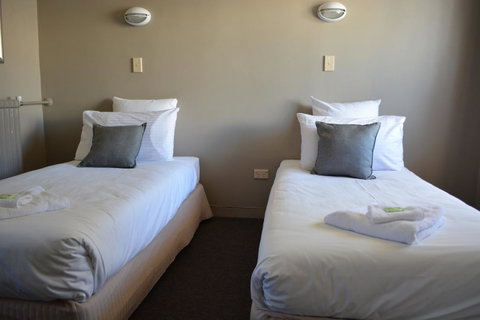 Commercial Hotel Motel Lithgow - Accommodation Main Beach 30