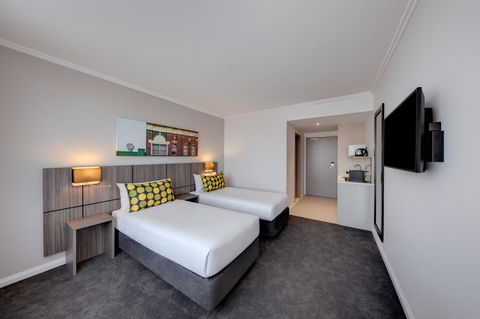 Mercure Sydney Bankstown - Accommodation Main Beach 10