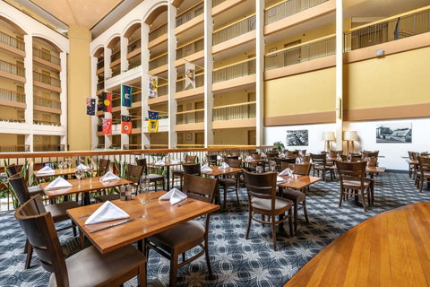Sydney Harbour Hotel - Accommodation Main Beach 39