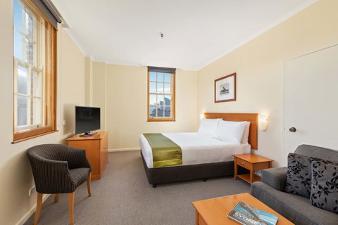 Sydney Harbour Hotel - Accommodation Main Beach 5