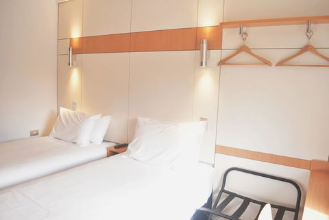 Ibis Budget - Gosford - Accommodation Main Beach 9