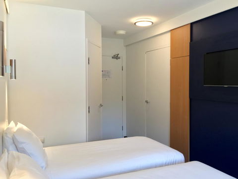 Ibis Budget - Gosford - Accommodation Main Beach 21
