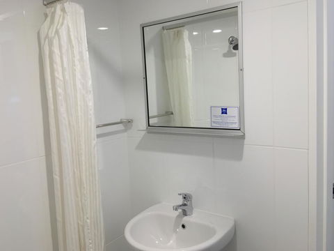 Ibis Budget - Gosford - Accommodation Main Beach 4