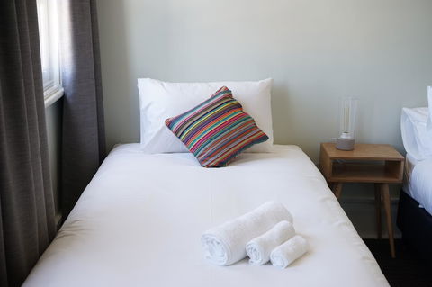 Rosehill Hotel - Accommodation Main Beach 11