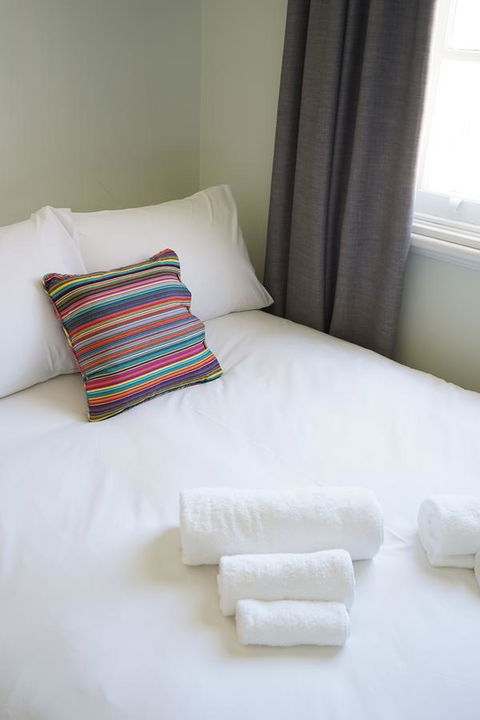 Rosehill Hotel - Accommodation Main Beach 22