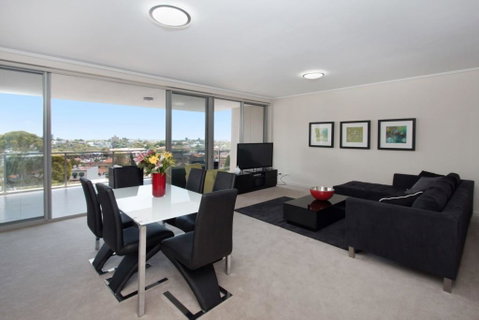 The Junction Palais - Modern And Spacious 2BR Bondi Junction Apartment Close To Everything - Accommodation Main Beach 0
