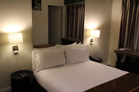 Kirketon Hotel Sydney - Accommodation Main Beach 9