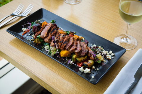 Best Western Plus Hovell Tree Inn - Accommodation Main Beach 13