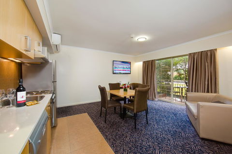 Best Western Plus Hovell Tree Inn - Accommodation Main Beach 33