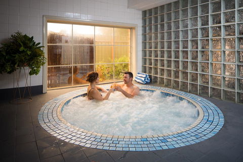 Best Western Plus Hovell Tree Inn - Accommodation Main Beach 7