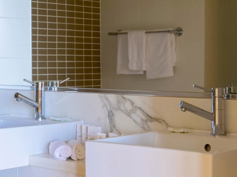 Sage Hotel Wollongong - Accommodation Main Beach 1